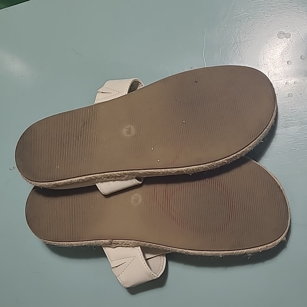 Joie Sandals - Picture 2 of 3
